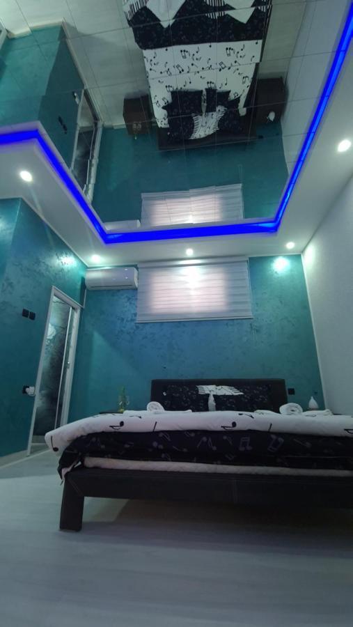 Apartman Melody Парачин Екстериор снимка
