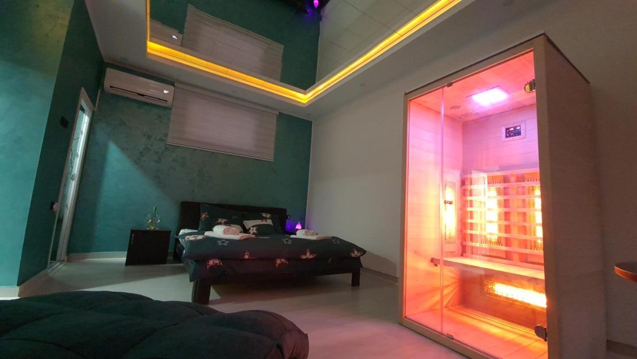 Apartman Melody Парачин Екстериор снимка